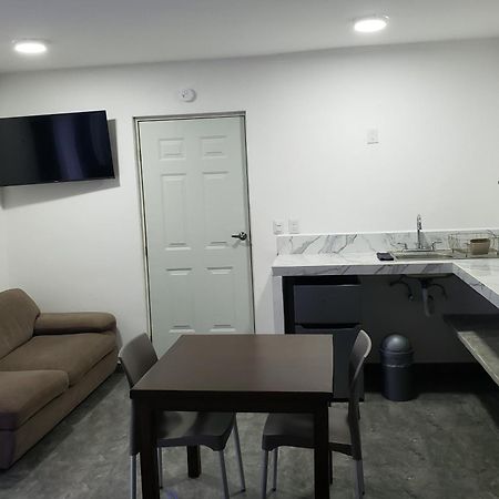 Casa Aura - King Suite With Kitchen And Balcony - 1St Floor Isla Mujeres Exterior photo