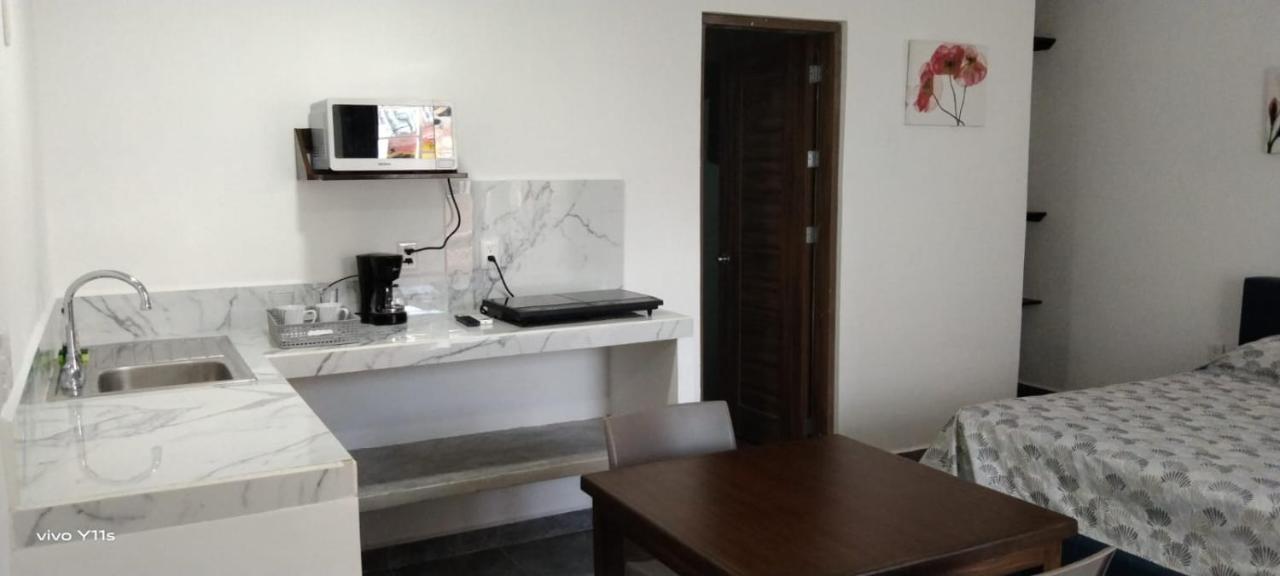 Casa Aura - King Suite With Kitchen And Balcony - 1St Floor Isla Mujeres Exterior photo