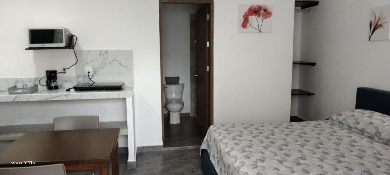 Casa Aura - King Suite With Kitchen And Balcony - 1St Floor Isla Mujeres Exterior photo