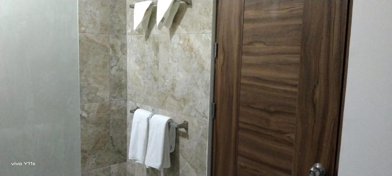 Casa Aura - King Suite With Kitchen And Balcony - 1St Floor Isla Mujeres Exterior photo